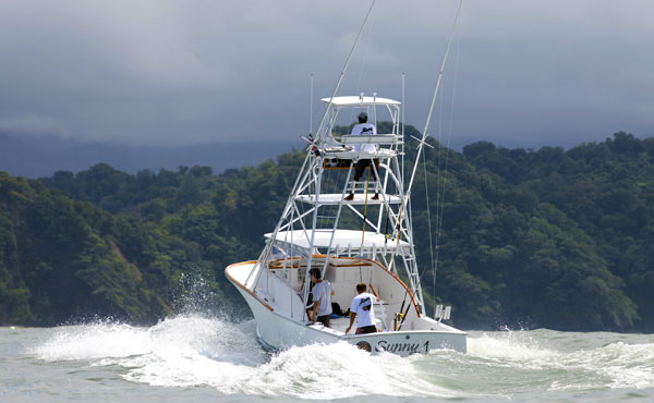 52 Ft Hatteras Fishing Boat