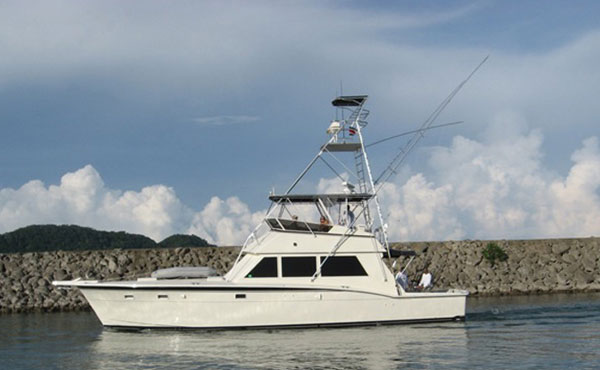 52 Ft Hatteras Fishing Boat