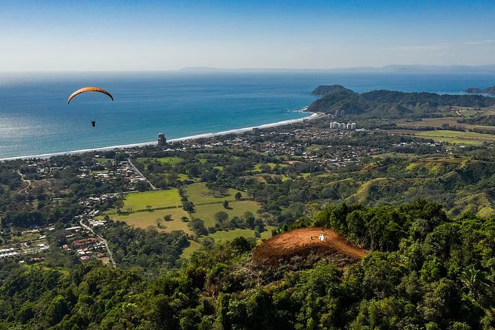 Paragliding in Costa Rica