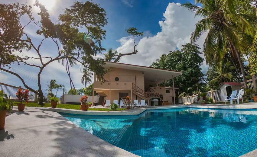 7 Bedroom Luxury Oceanfront Villa