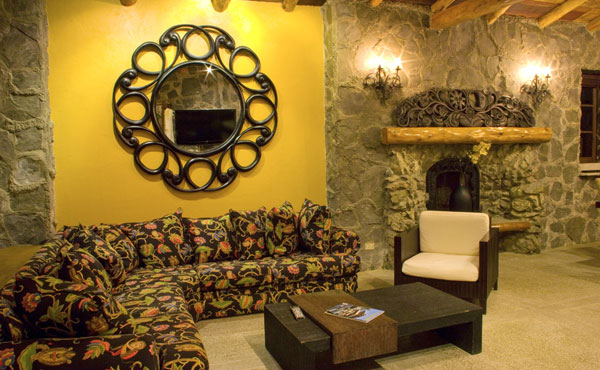 Villa Encantada lounge